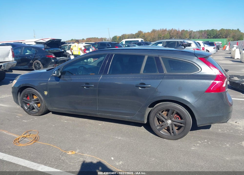 2015 VOLVO V60 VIN: YV140MEK9F1262213