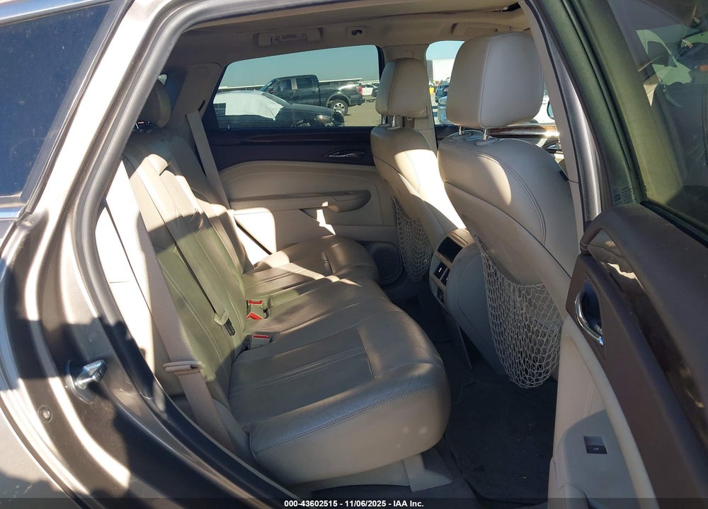 2011 CADILLAC SRX LUXURY COLLECTION VIN: 3GYFNAEY6BS664597
