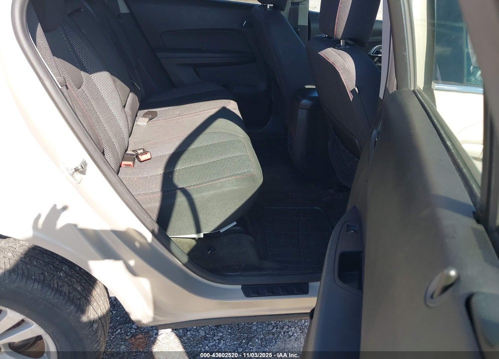 2011 CHEVROLET EQUINOX 1LT VIN: 2CNALDEC8B6200037