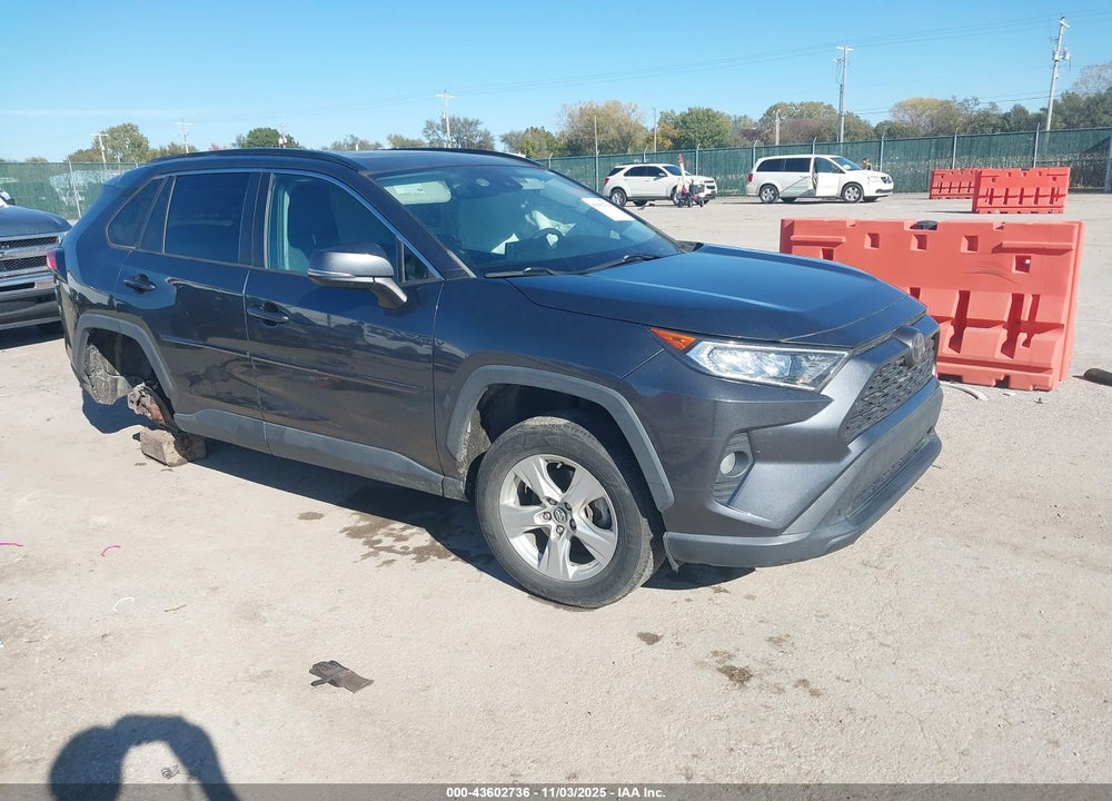 2020 TOYOTA RAV4 XLE VIN: 2T3W1RFV1LC048493