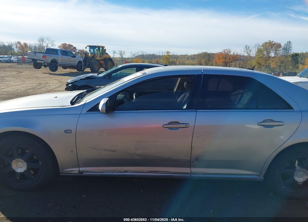 2007 CADILLAC STS V6 VIN: 1G6DW677370167729