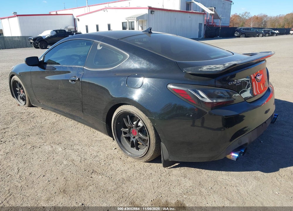 2013 HYUNDAI GENESIS VIN: KMHHT6KD0DU102826