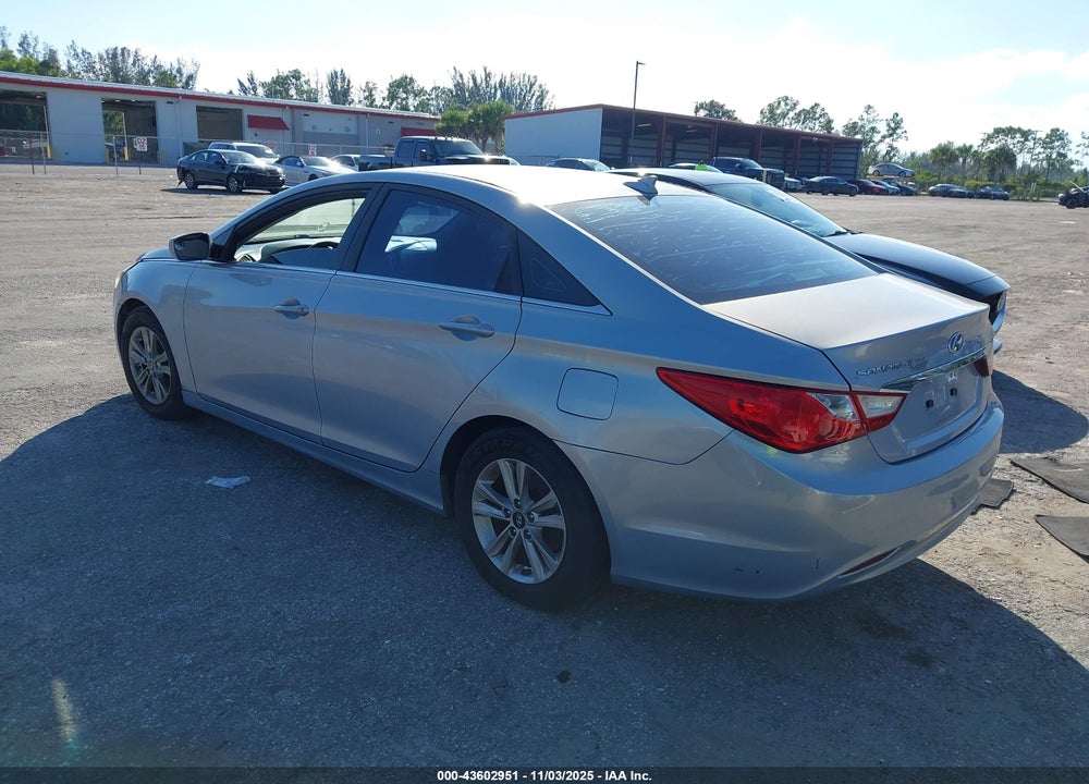 2012 HYUNDAI SONATA GLS VIN: 5NPEB4AC2CH465855