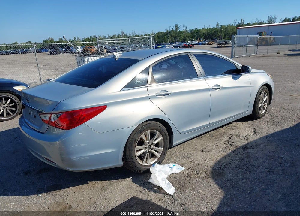 2012 HYUNDAI SONATA GLS VIN: 5NPEB4AC2CH465855