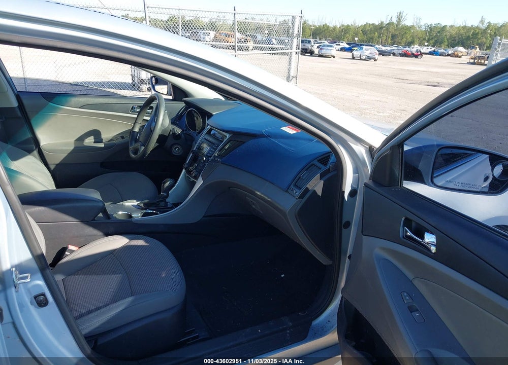 2012 HYUNDAI SONATA GLS VIN: 5NPEB4AC2CH465855