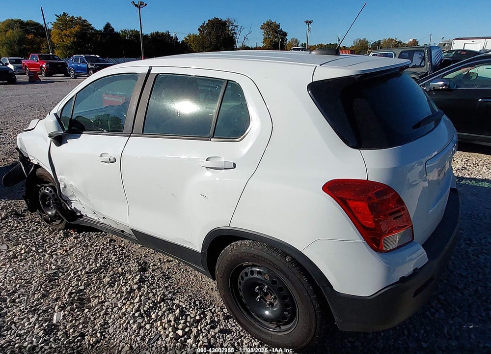 2015 CHEVROLET TRAX 1LS VIN: KL7CJKSB1FB112904