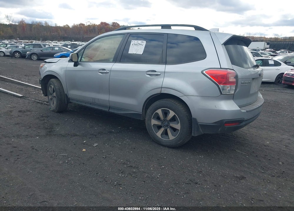 2018 SUBARU FORESTER 2.5I PREMIUM VIN: JF2SJAGC7JH439728