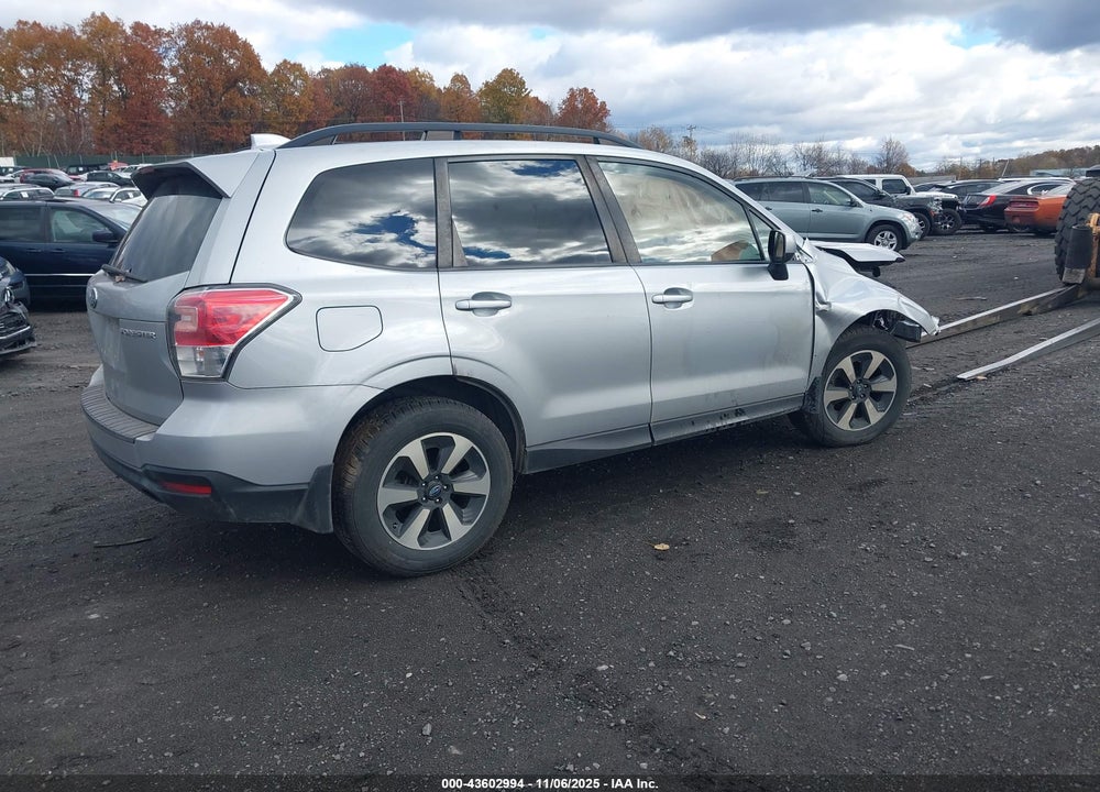 2018 SUBARU FORESTER 2.5I PREMIUM VIN: JF2SJAGC7JH439728