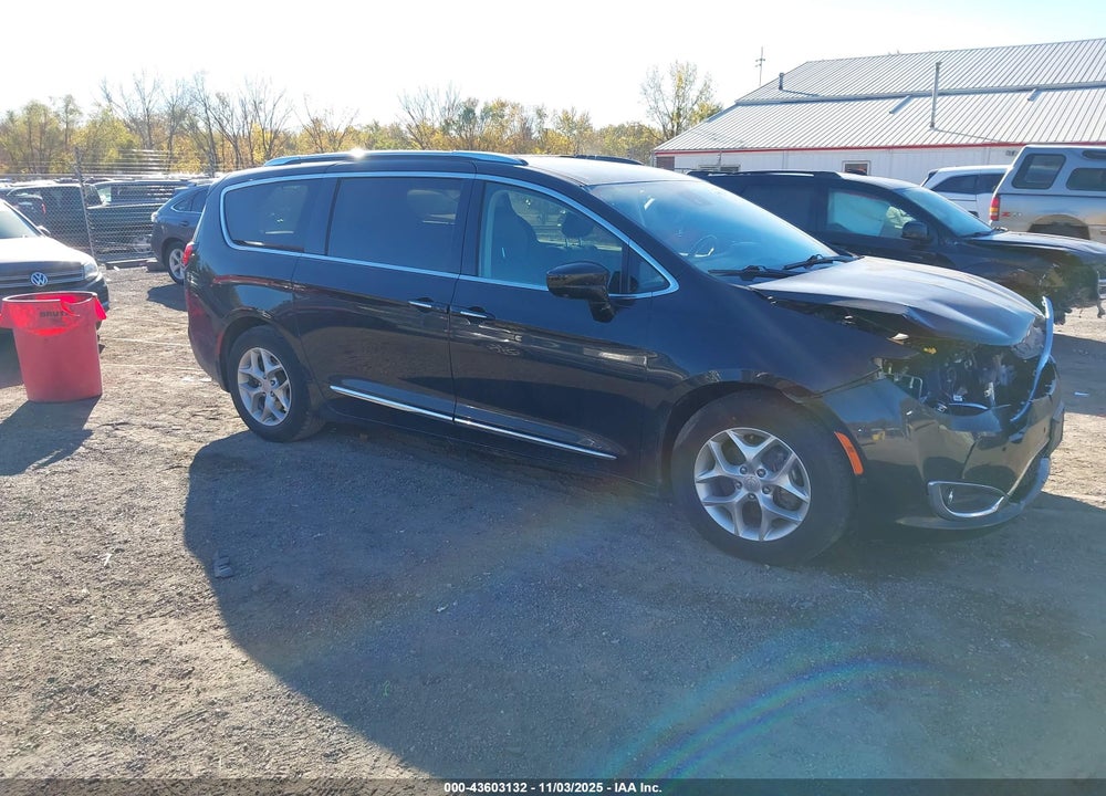 2019 CHRYSLER PACIFICA TOURING L PLUS VIN: 2C4RC1EG3KR715163