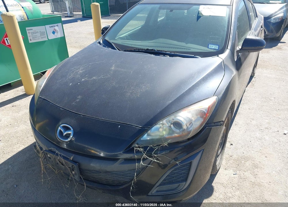 2011 MAZDA 3 I SPORT VIN: JM1BL1UF2B1457586