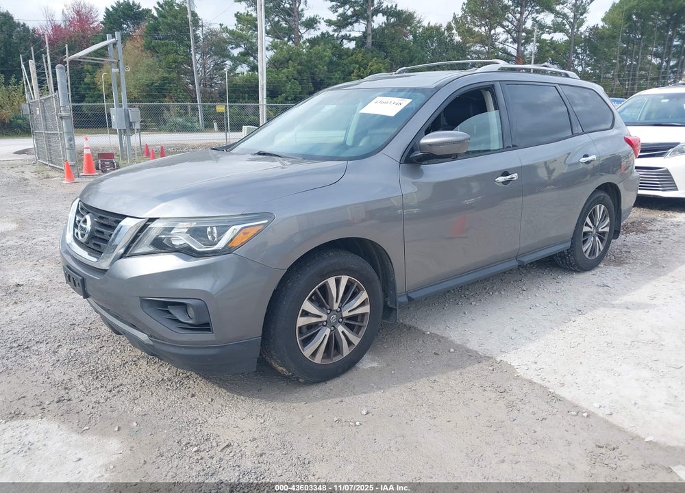 2017 NISSAN PATHFINDER VIN: 5N1DR2MN1HC632925