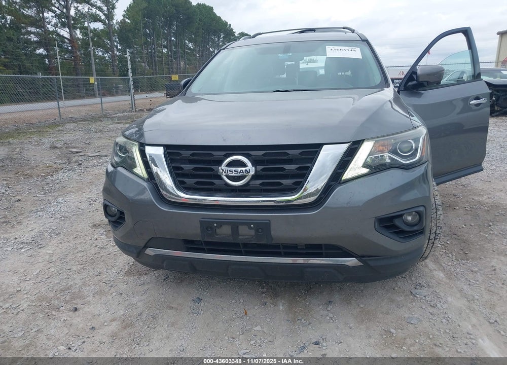 2017 NISSAN PATHFINDER VIN: 5N1DR2MN1HC632925