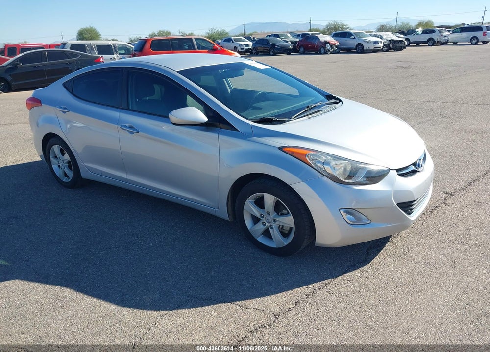 2013 HYUNDAI ELANTRA GLS VIN: KMHDH4AE8DU019336
