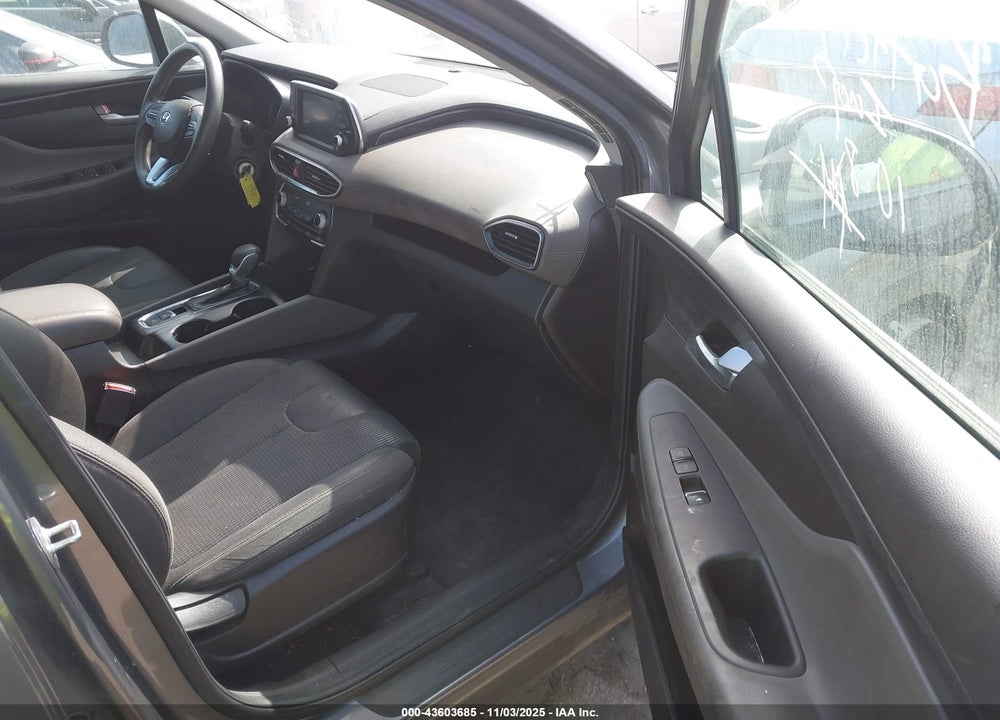 2019 HYUNDAI SANTA FE SE VIN: 5NMS23AD8KH105961