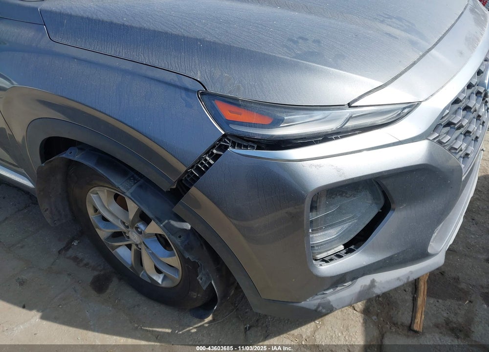 2019 HYUNDAI SANTA FE SE VIN: 5NMS23AD8KH105961