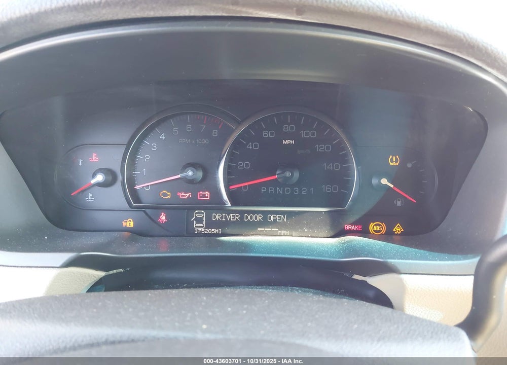 2007 CADILLAC DTS LUXURY II VIN: 1G6KD57Y97U196788