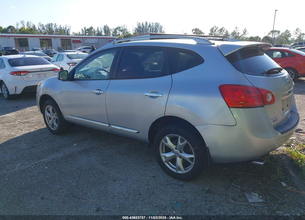 2011 NISSAN ROGUE VIN: JN8AS5MVXBW682276