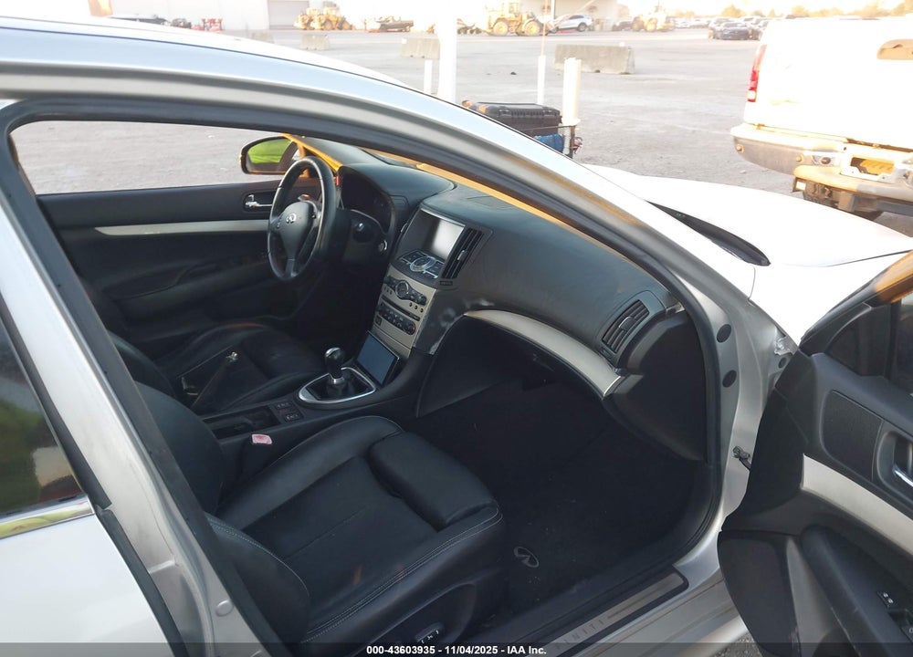 2008 INFINITI G35 VIN: JNKBV61E68M225372