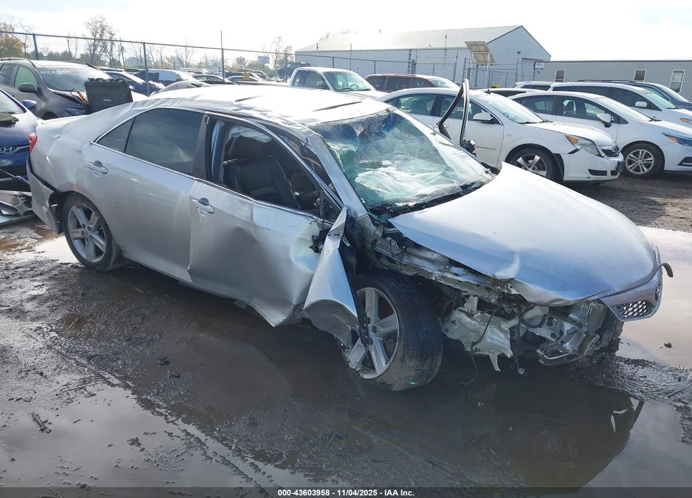 2012 TOYOTA CAMRY SE VIN: 4T1BF1FK8CU122572