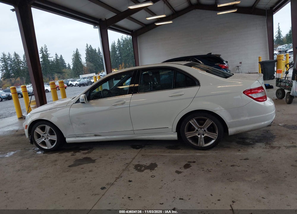 2011 MERCEDES-BENZ C 300 SPORT 4MATIC VIN: WDDGF8BBXBR150342