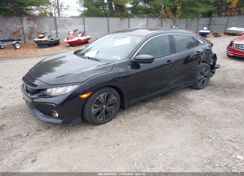 2018 HONDA CIVIC EX VIN: SHHFK7H61JU412578