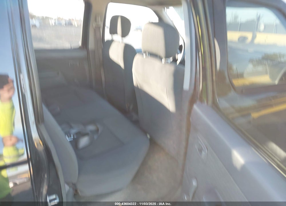 2001 NISSAN FRONTIER VIN: 1N6ED27T61C386880