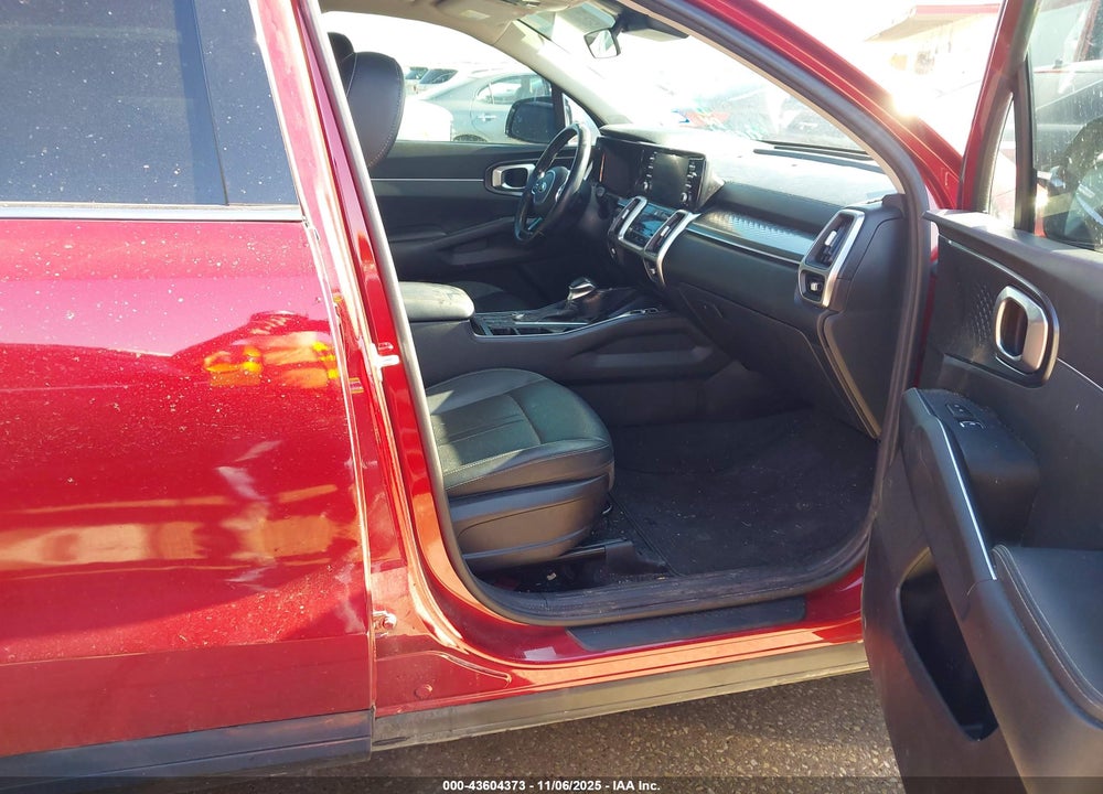 2021 KIA SORENTO VIN: 5XYRL4LC3MG056588