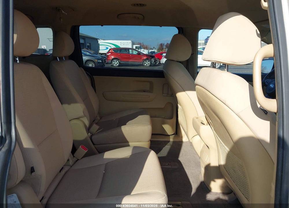 2016 KIA SEDONA LX VIN: KNDMB5C14G6195170