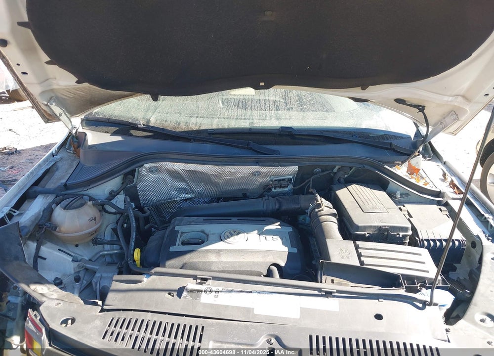 2016 VOLKSWAGEN TIGUAN S VIN: WVGAV7AX0GW574689