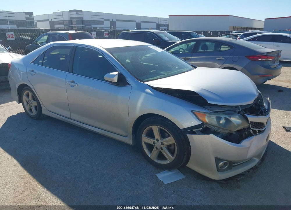 2012 TOYOTA CAMRY SE VIN: 4T1BF1FKXCU015877