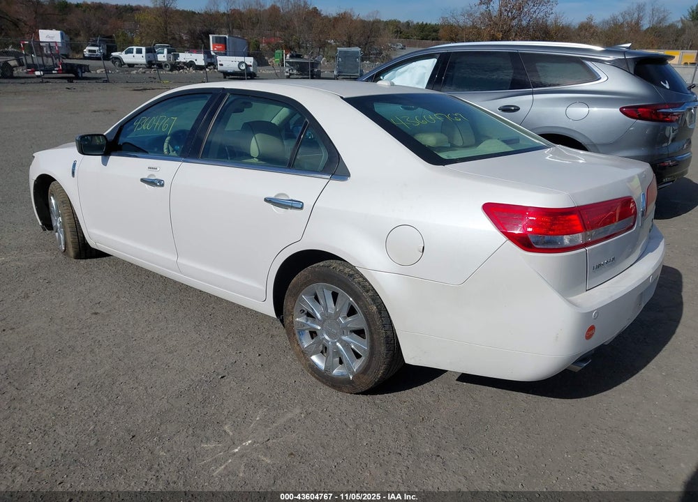 2011 LINCOLN MKZ VIN: 3LNHL2GC4BR759321