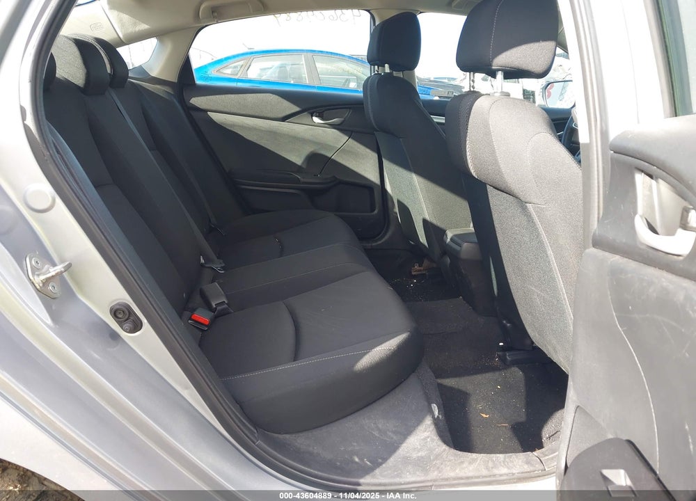 2018 HONDA CIVIC VIN: 2HGFC2F57JH582516