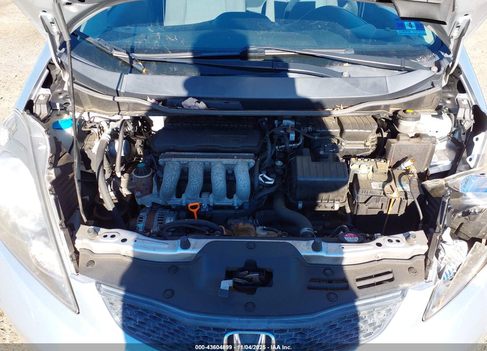 2013 HONDA FIT VIN: JHMGE8H38DC063315