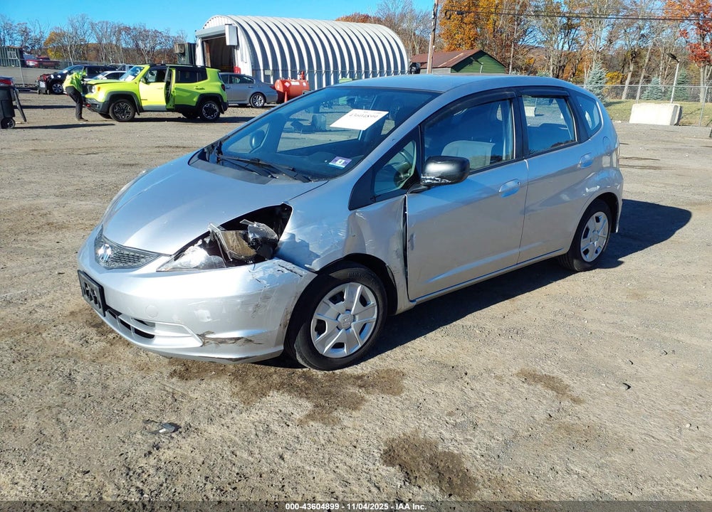 2013 HONDA FIT VIN: JHMGE8H38DC063315