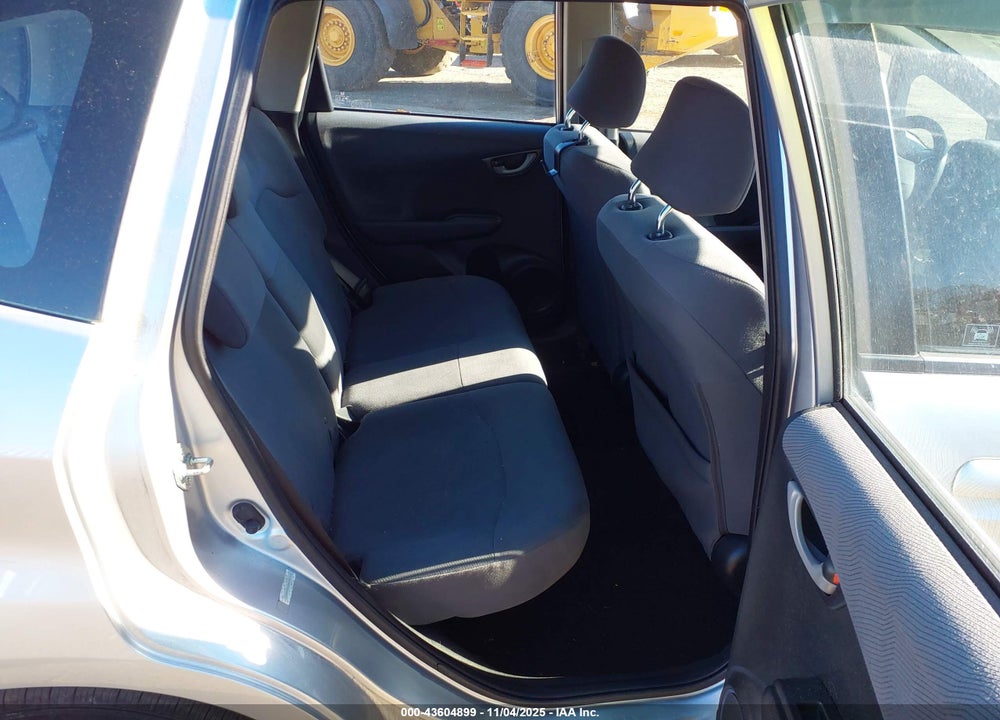 2013 HONDA FIT VIN: JHMGE8H38DC063315