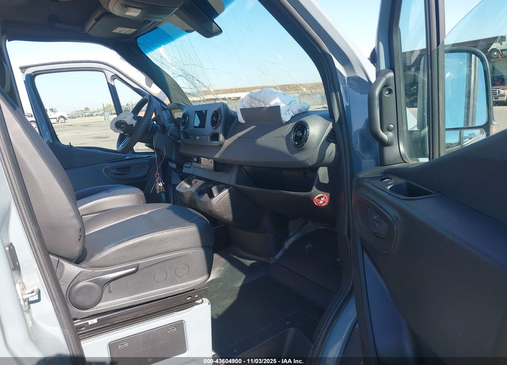 2024 MERCEDES-BENZ SPRINTER 2500 HIGH ROOF 4-CYL DIESEL VIN: W1Y4KCHY7RT166630