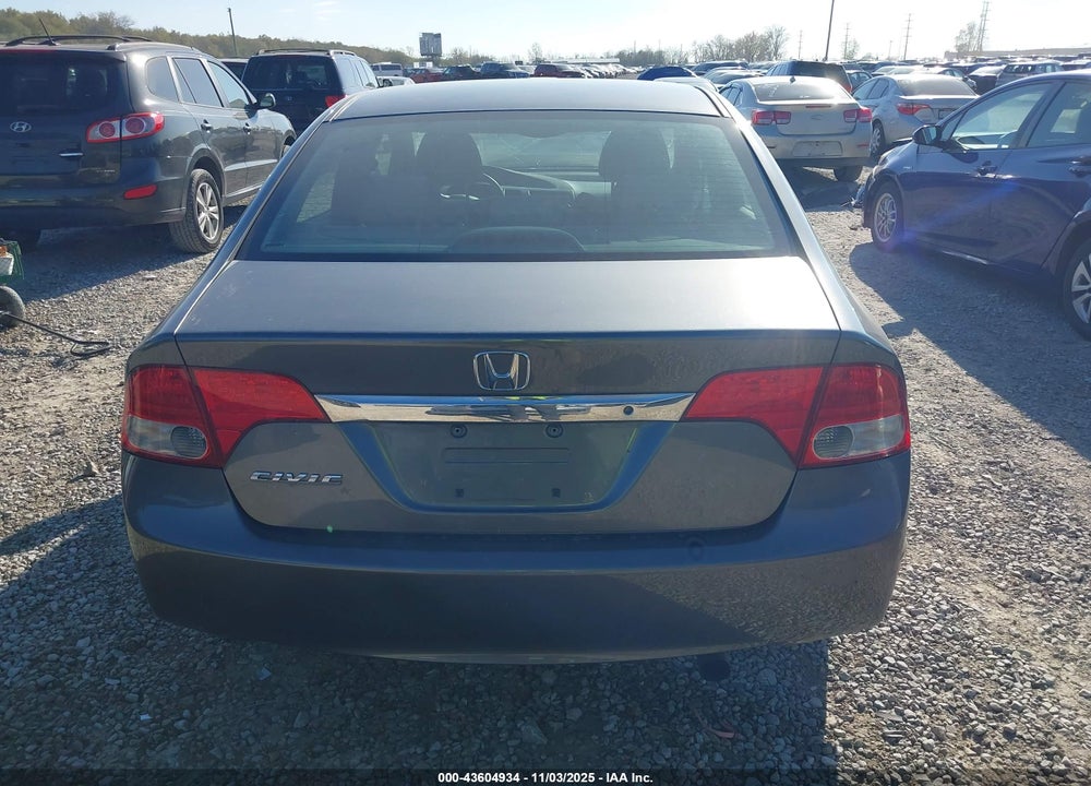 2010 HONDA CIVIC LX VIN: 19XFA1F58AE005696