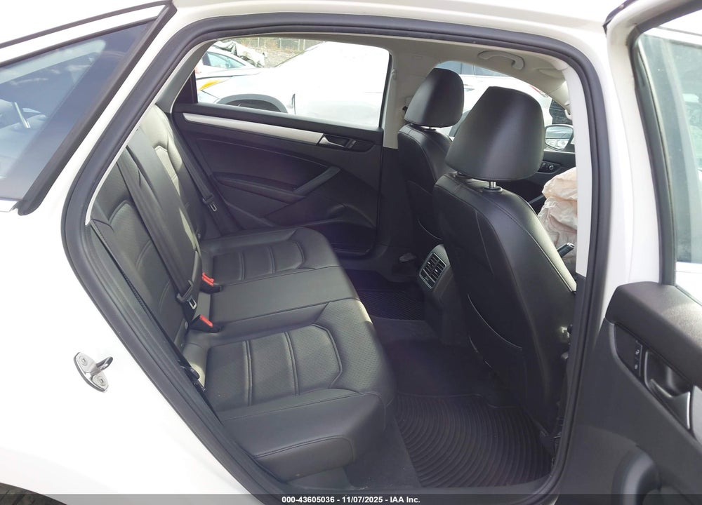 2013 VOLKSWAGEN PASSAT 2.5L SE VIN: 1VWBP7A30DC034530