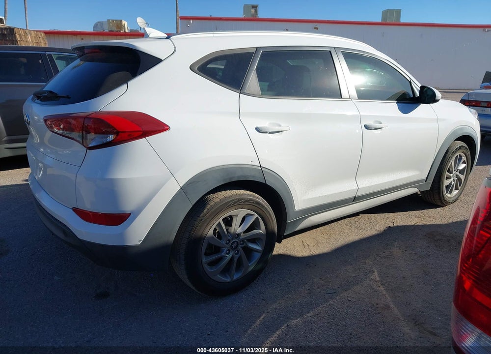 2018 HYUNDAI TUCSON SEL VIN: KM8J33A49JU629499