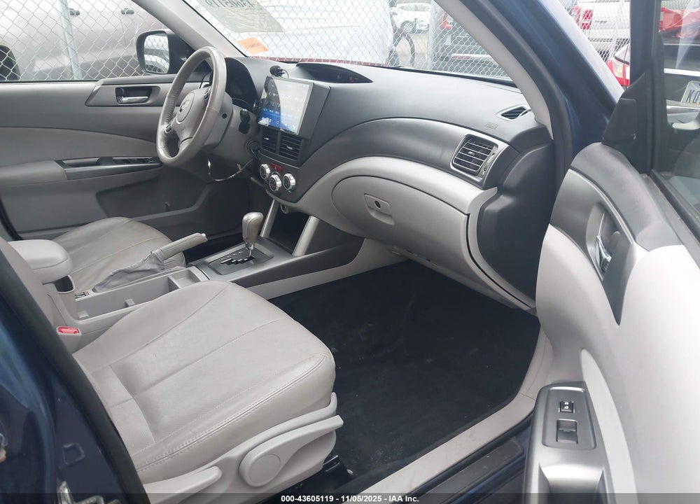 2013 SUBARU FORESTER VIN: JF2SHAFC3DH415640