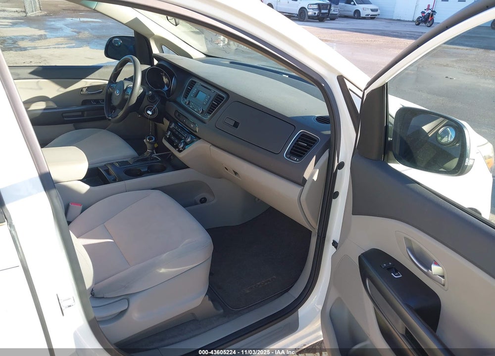 2015 KIA SEDONA L VIN: KNDMA5C13F6014920