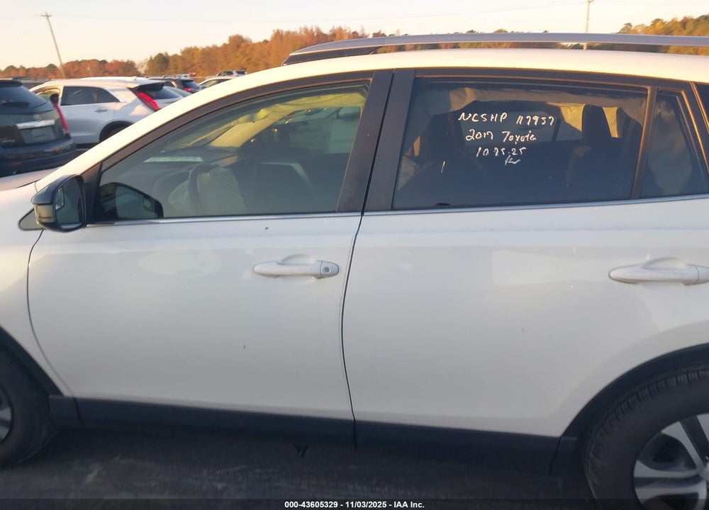 2017 TOYOTA RAV4 VIN: JTMZFREV2HJ145092