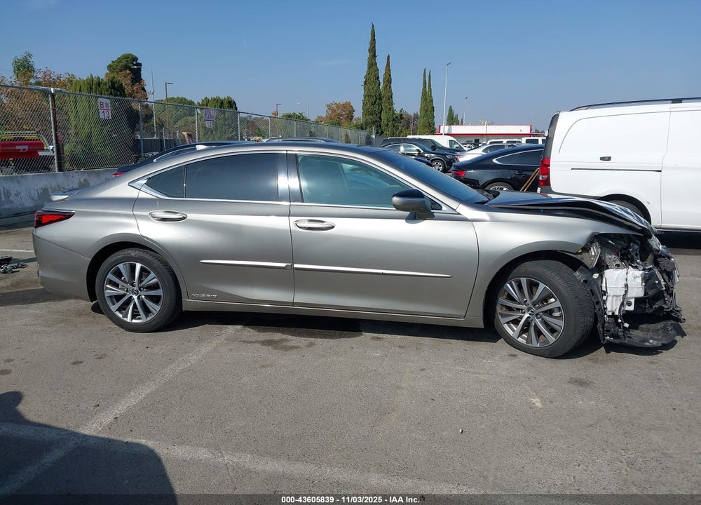 2021 LEXUS ES 300H VIN: 58ACA1C19MU002868