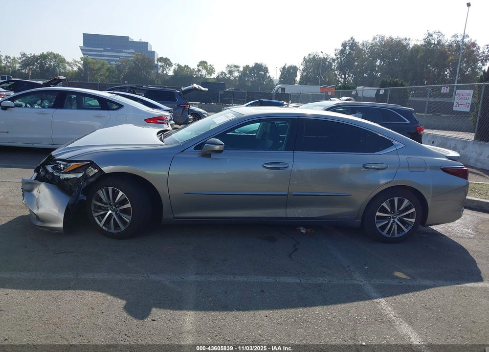 2021 LEXUS ES 300H VIN: 58ACA1C19MU002868