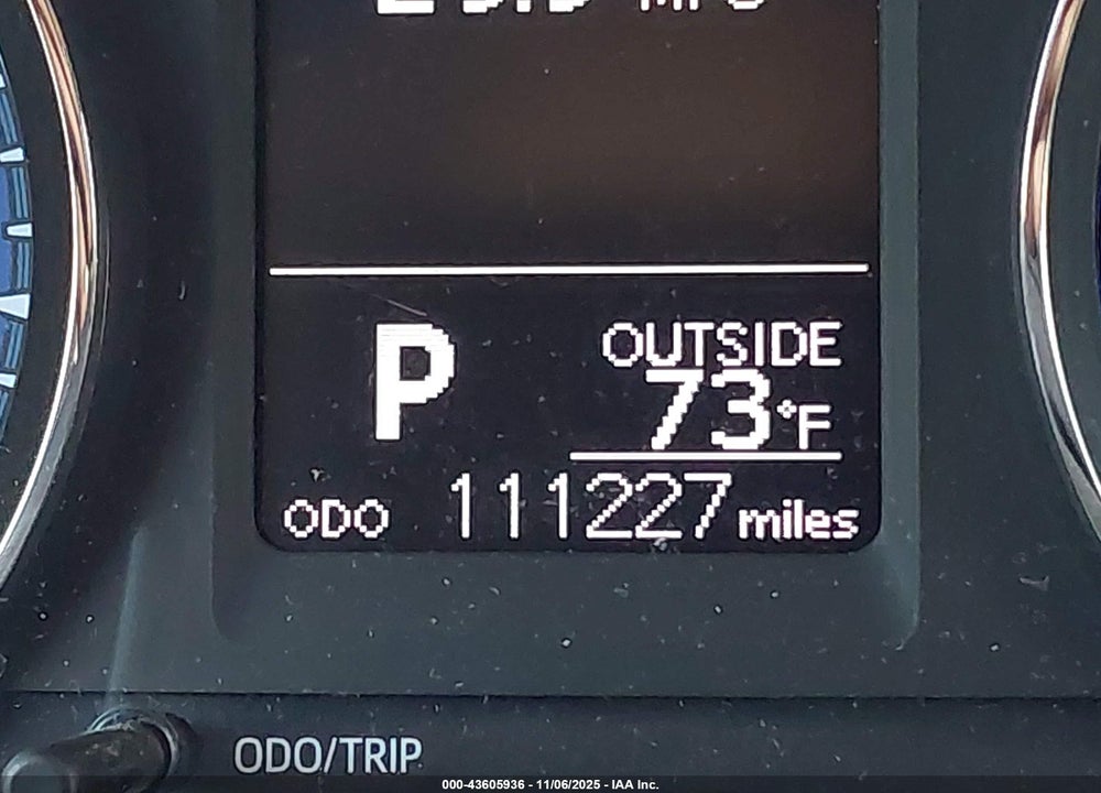 2018 TOYOTA COROLLA LE VIN: 5YFBURHEXJP778430