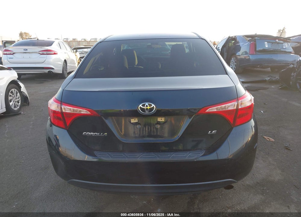 2018 TOYOTA COROLLA LE VIN: 5YFBURHEXJP778430