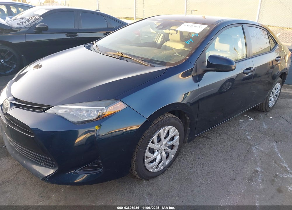 2018 TOYOTA COROLLA LE VIN: 5YFBURHEXJP778430
