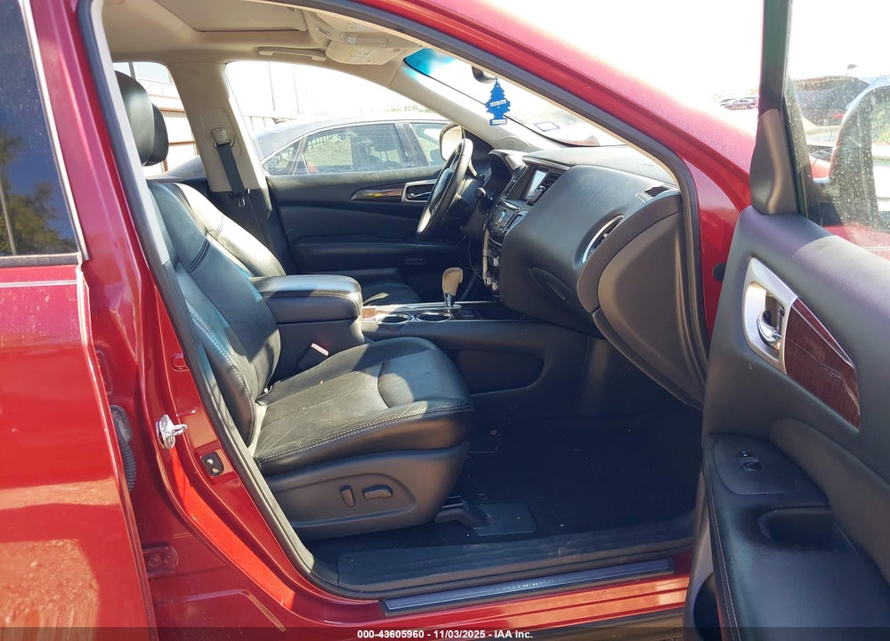 2013 NISSAN PATHFINDER SL VIN: 5N1AR2MN8DC678569