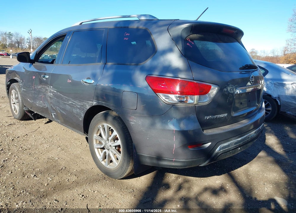 2015 NISSAN PATHFINDER S VIN: 5N1AR2MM4FC712579