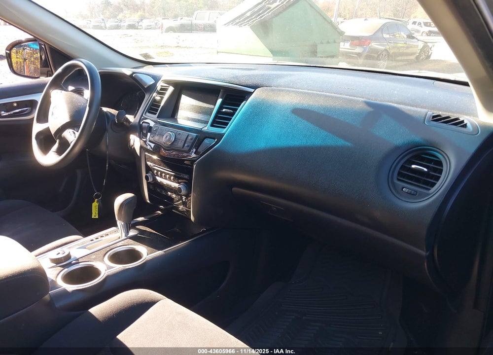 2015 NISSAN PATHFINDER S VIN: 5N1AR2MM4FC712579
